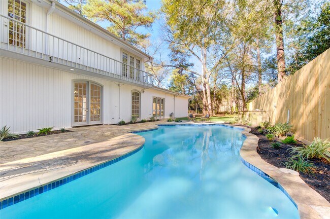 Building Photo - 50 Saddlebrook Ln