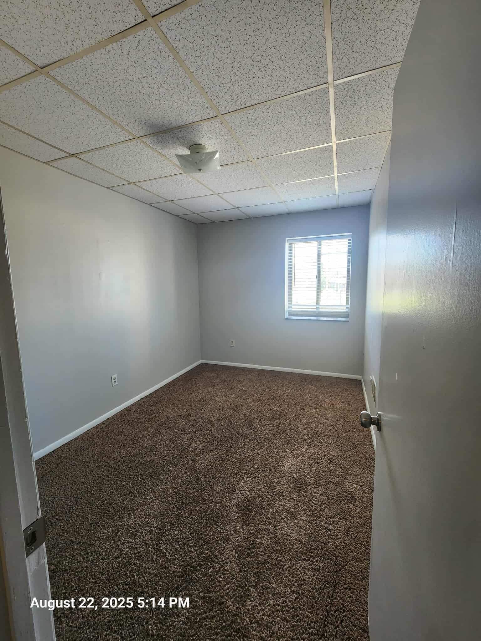 Building Photo - 424 Waddell Ave