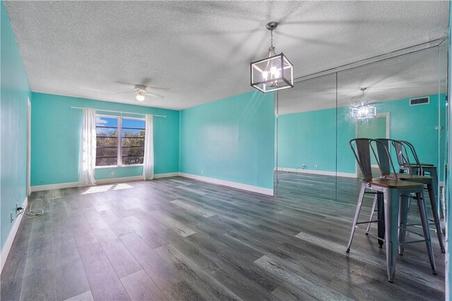 Building Photo - 2430 SW 81st Ave