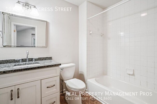 Building Photo - 10944 Pennycress St