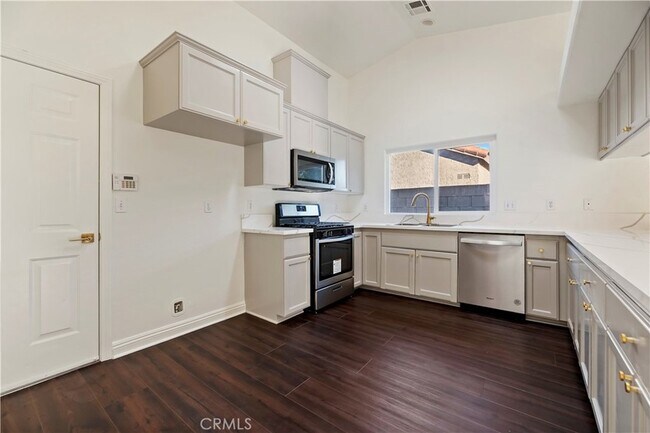 Building Photo - 68135 Encinitas Rd