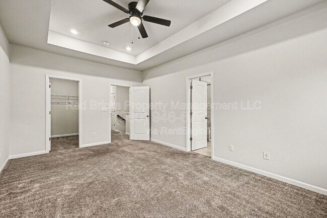 Building Photo - 8009 Whitegrove Rd