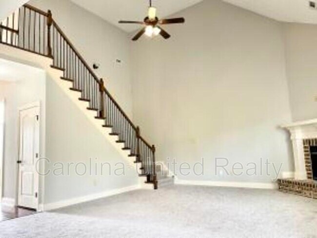 Building Photo - 220 Kickham Ln