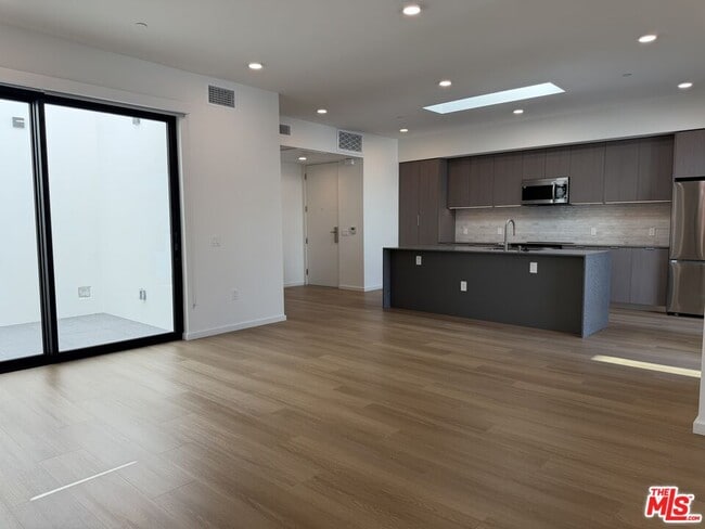 Building Photo - 5119 Colfax Ave