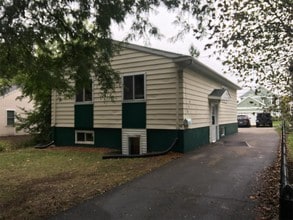 Building Photo - 606 Spartan Ave