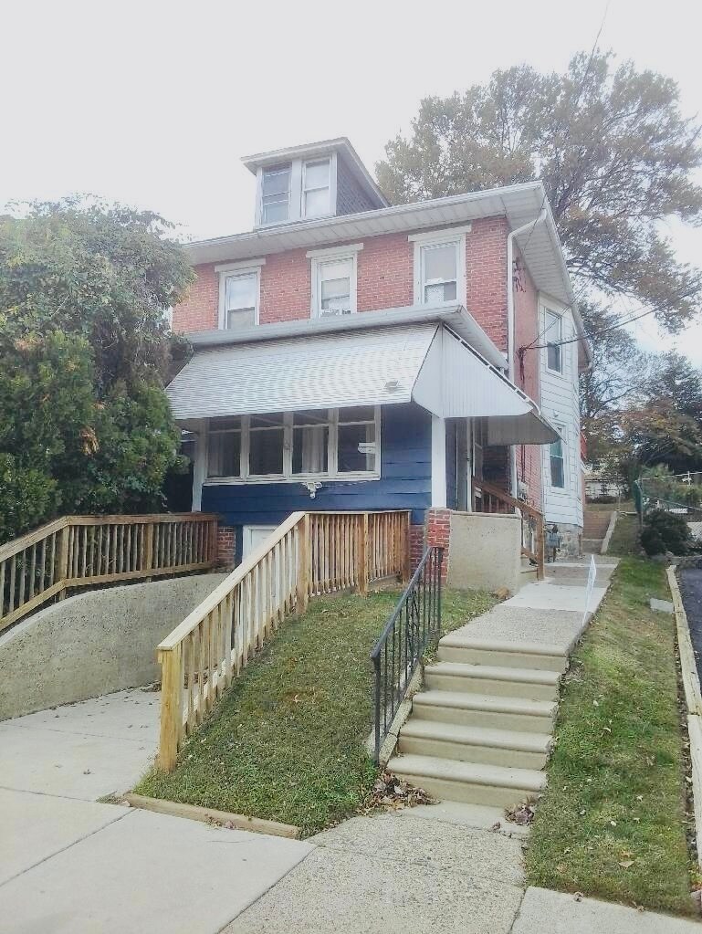 Building Photo - 27 Harrison Ave