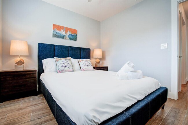 Building Photo - 3009 Matador Dr