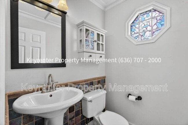 Building Photo - 971 Whispering Ridge Ln