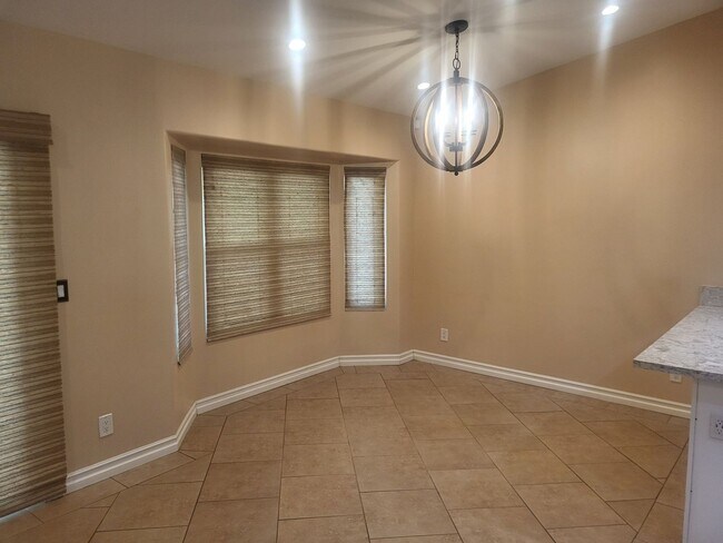 Building Photo - REALLY Cute 4 BR in The Vineyard with RV Parking - 11,000sf Lot + Designer Touches