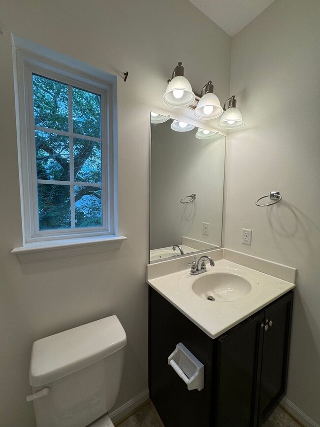 Building Photo - Spectacular Townhouse!  "ASK ABOUT OUR ZER...