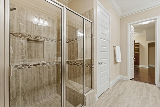 Building Photo - 534 Imperial Blvd