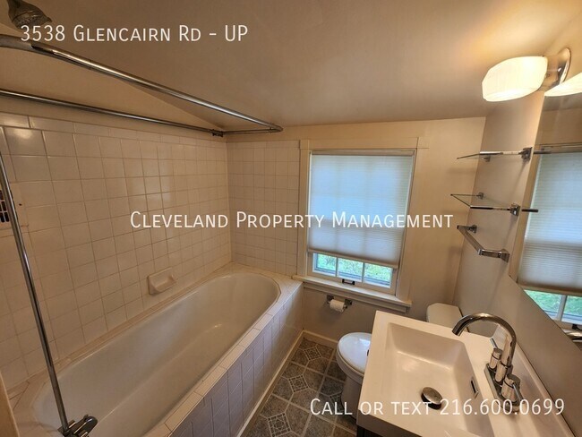 Building Photo - 3538 Glencairn Rd