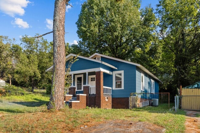 Building Photo - Fully Renovated Ensley Bungalow