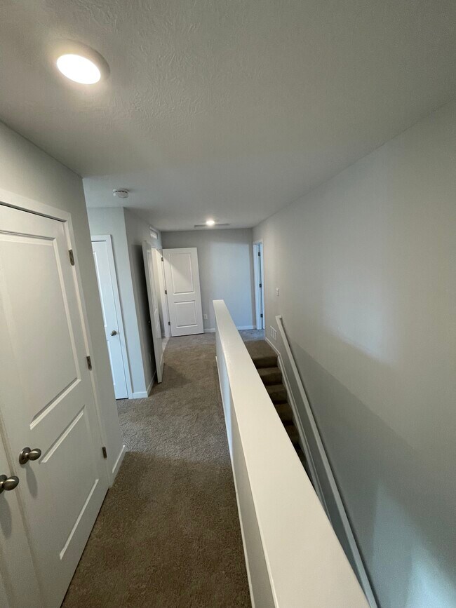 Building Photo - 6375 Marinelli Dr N