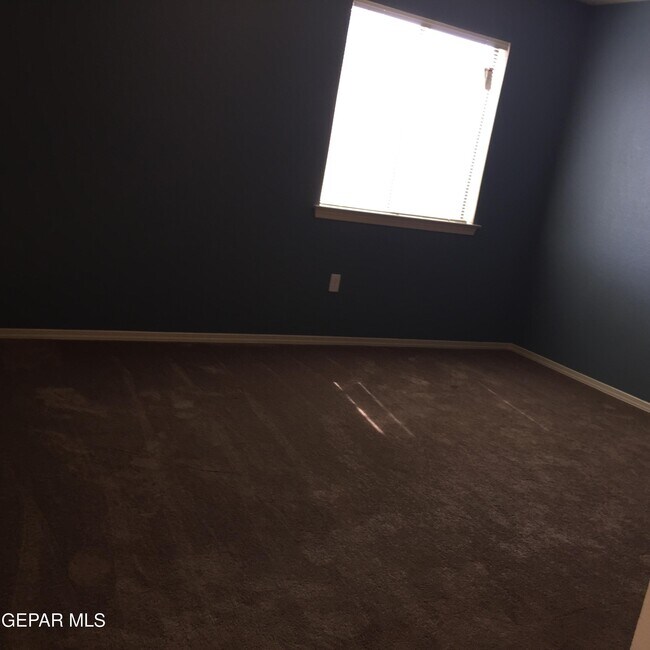 Building Photo - 14268 Ranier Point Dr