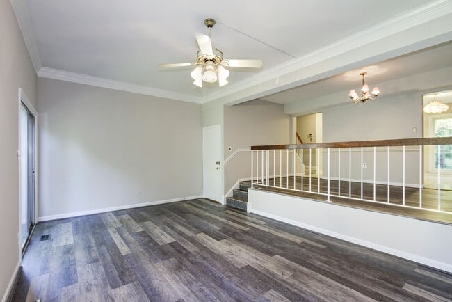 Building Photo - 11906 Shagbark Dr