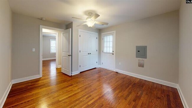 Building Photo - 3 bedroom 2 bath - SHANDON AREA!!!!!