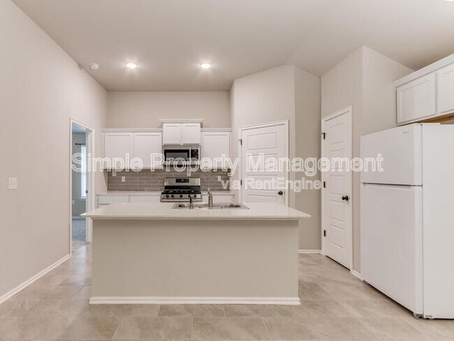 Building Photo - 4700 Crystal Hill Dr