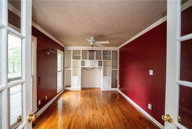 Building Photo - 611 Couch Rd