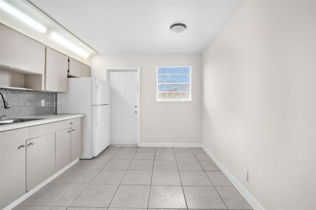 Building Photo - 2125 McKinley St