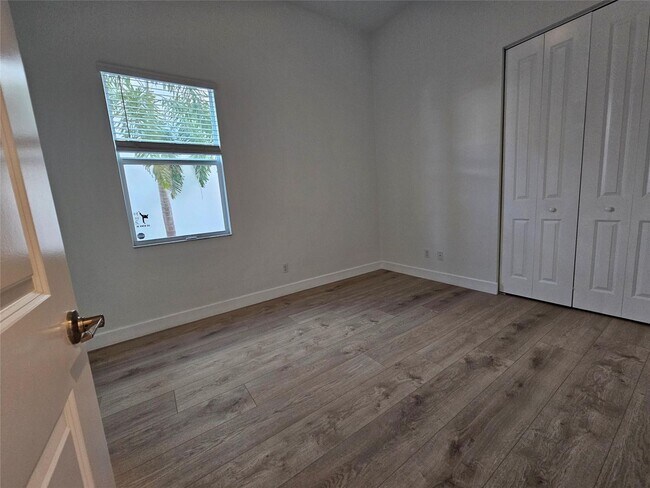 Building Photo - 4757 Saddle Ranch Rd