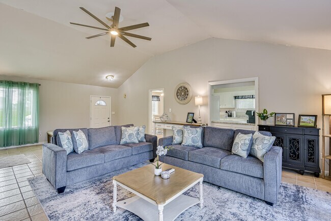 Building Photo - 634 Kettle Creek Dr