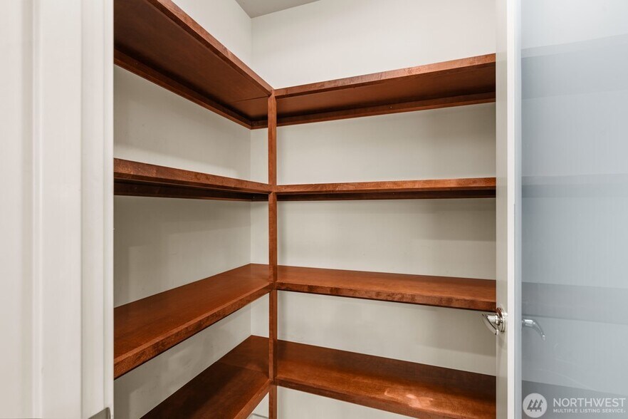 Building Photo - 7747 Sand Point Way NE