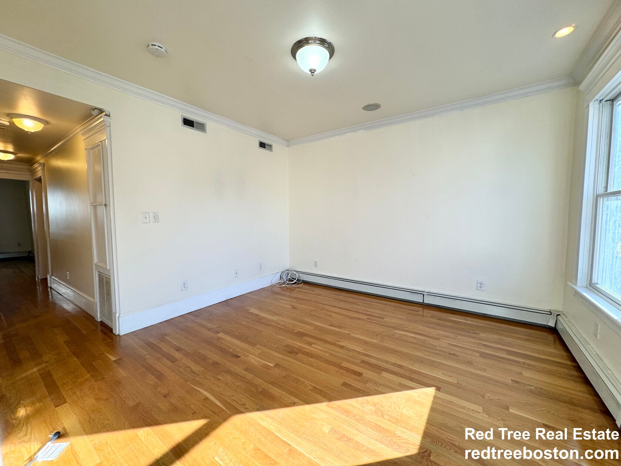 Unit 1, available 9/1 - 3 Grimes St