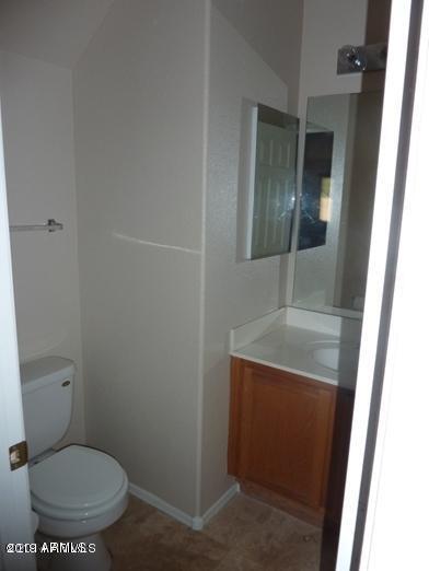 Building Photo - 1266 W Kingbird Dr