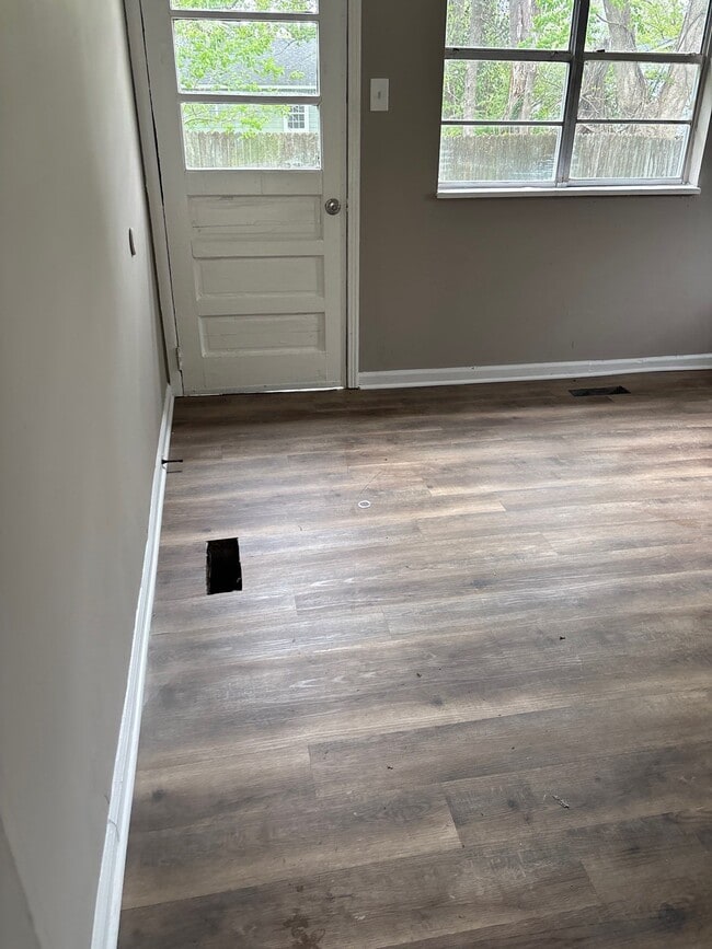 Building Photo - 959 Norris St