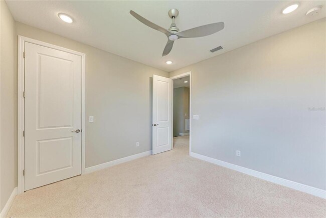 Building Photo - 4745 Antrim Dr