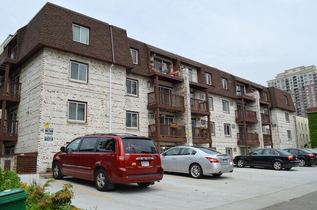 off street parking - 1501 Portland Ave