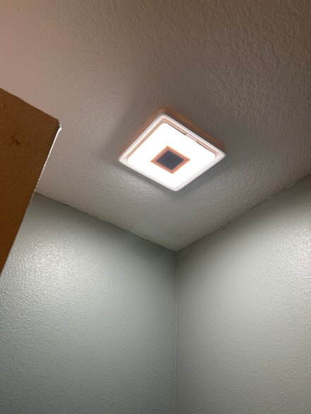 Building Photo - 1862 Great Falls Way