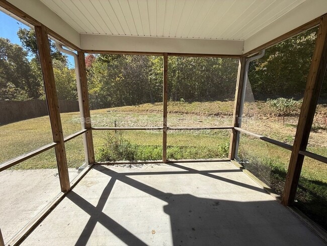 Building Photo - 1642 Ashmead Ln