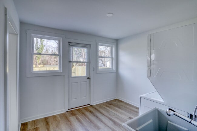 Building Photo - 35617 Airport Rd