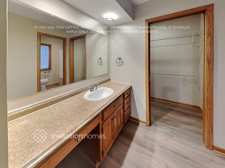 Building Photo - 1937 Oakland Rd