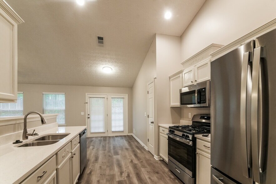 Building Photo - 228 Red Maple Way