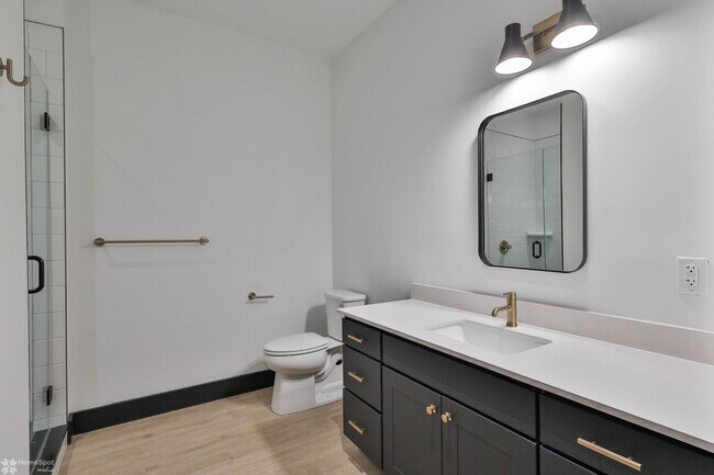 Building Photo - Studio Apartment at Watermark in Downtown ...