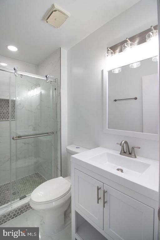 Building Photo - 9709 Lakepointe Dr