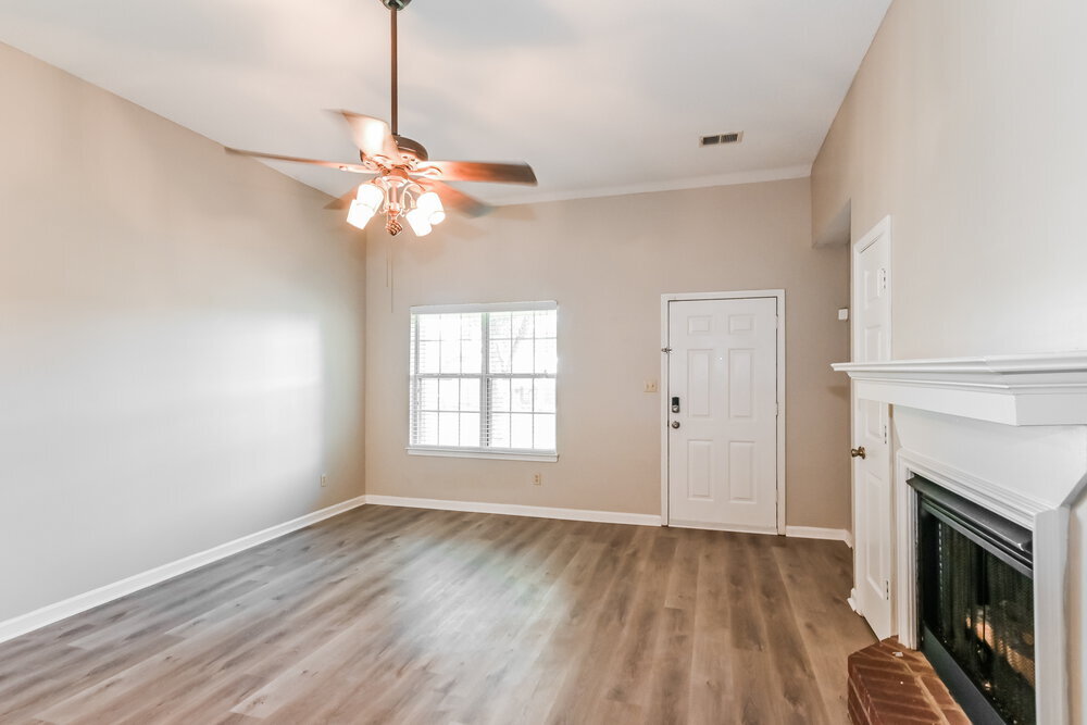 Building Photo - 6205 Liberty Estates Dr