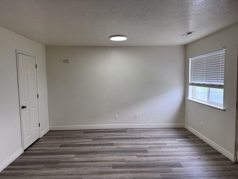 Building Photo - 2505 W 450 N