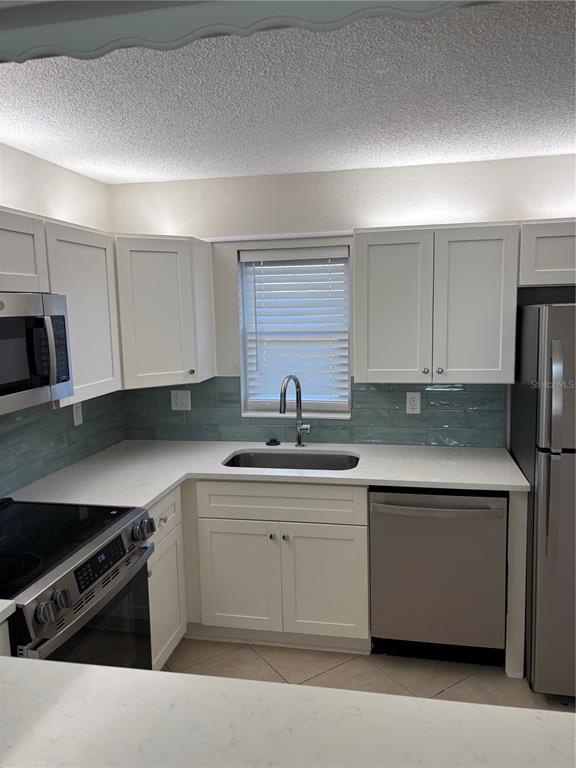 Building Photo - 7405 Bay Island Dr S