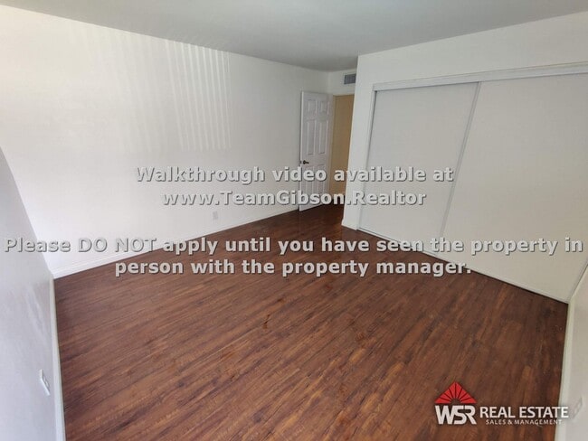 Building Photo - 1 Bedroom / 1 Bathroom Condo W/ garage