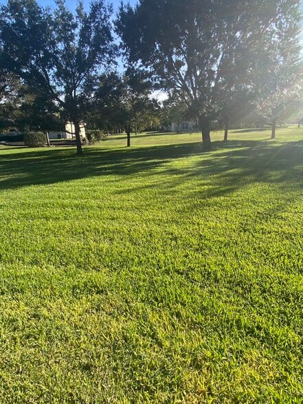 Building Photo - 628 Hills Blvd