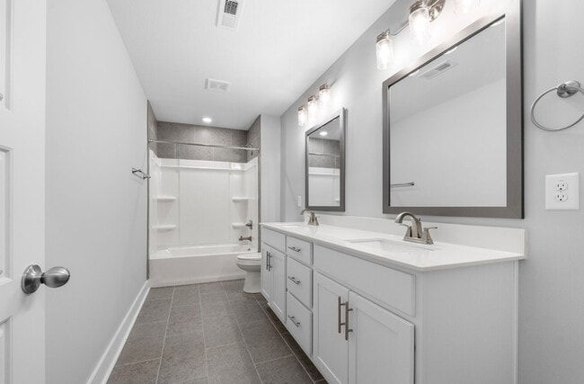 Building Photo - 1532 Kingbird Dr