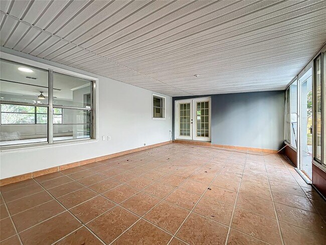 Building Photo - 3230 Caulfield St