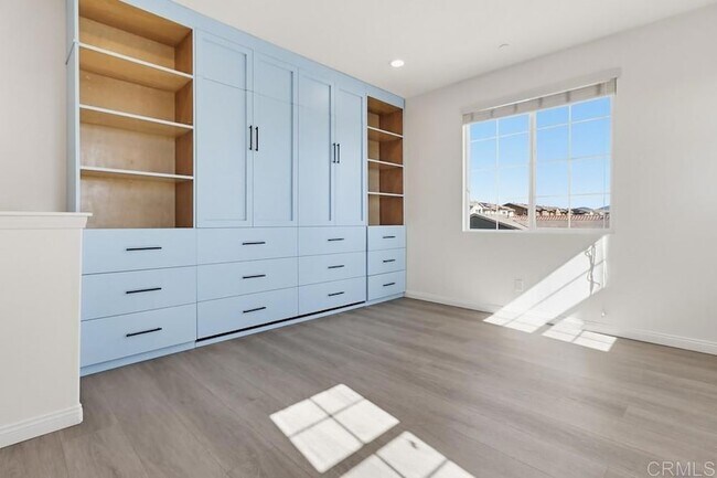 Building Photo - 1720 Santa Ivy Ave