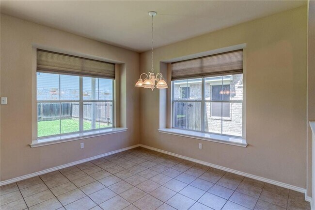 Building Photo - 10816 Pall Mall Dr