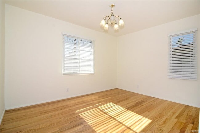 Building Photo - 14645 La Maida St