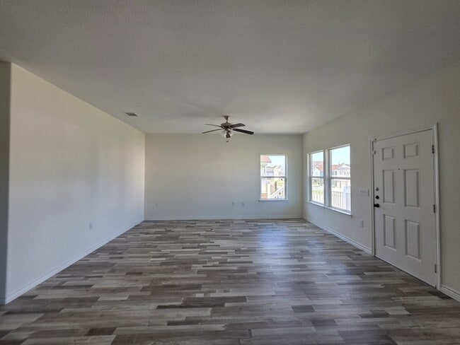 Building Photo - 4/2/2-Mardi Gras Floorplan